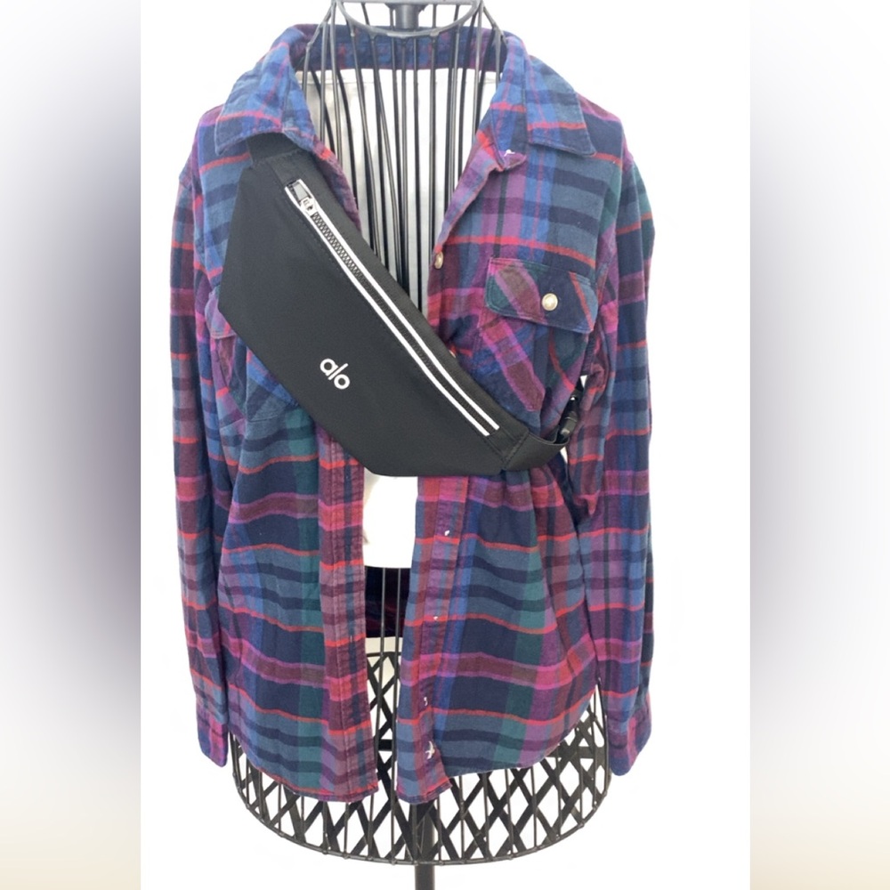 Eddie Bauer Plaid Button-Up Shirt in Purple, Blue, and Green Size PM